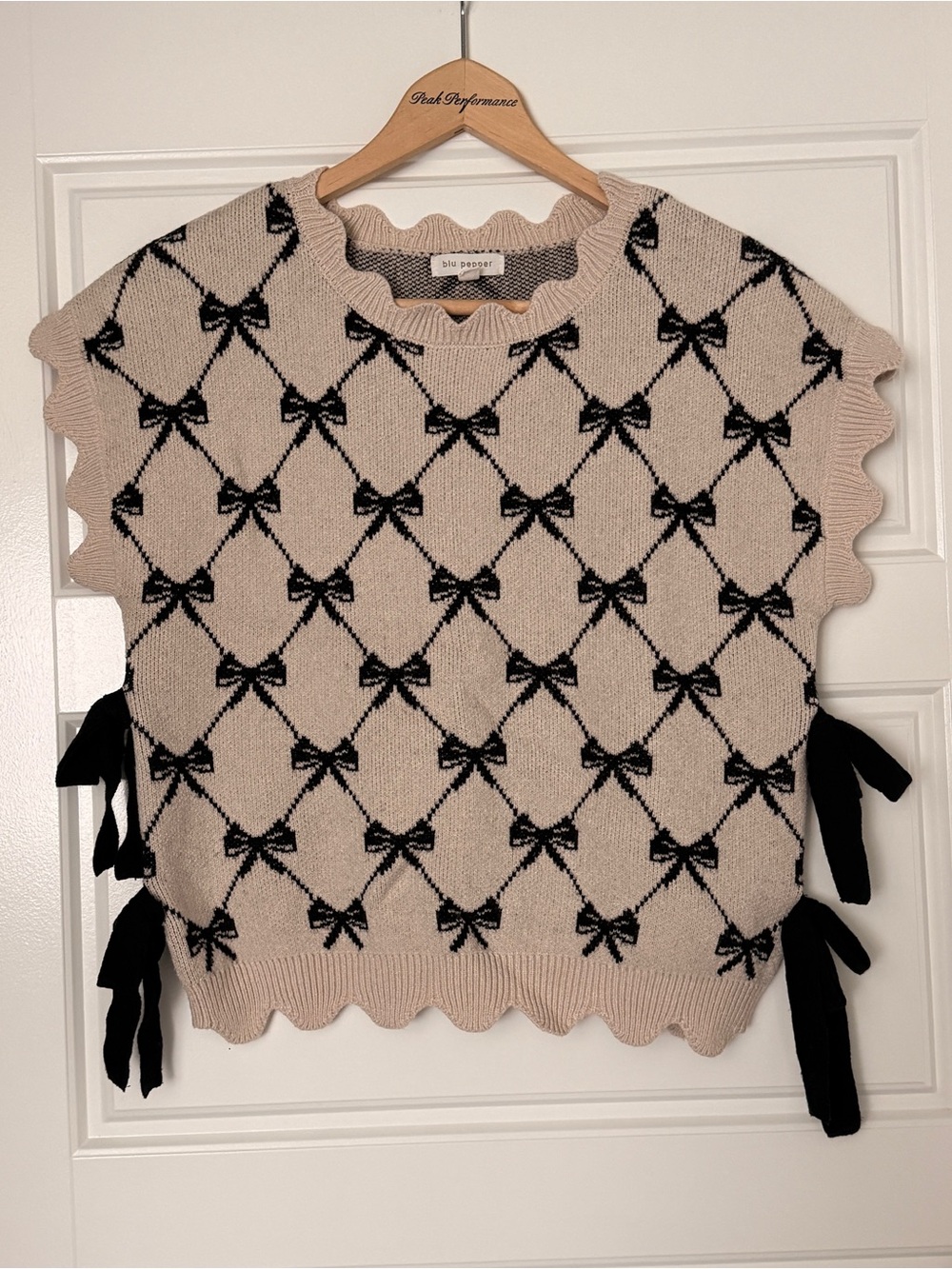 Blu Pepper Cream Knit Sweater Vest with Black Bow Lattice